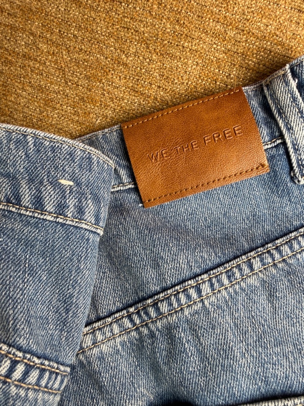 Free People We The Free Barrel Jeans Size 28 High Rise  Wide Leg Light Wash NWOT - Picture 14 of 15